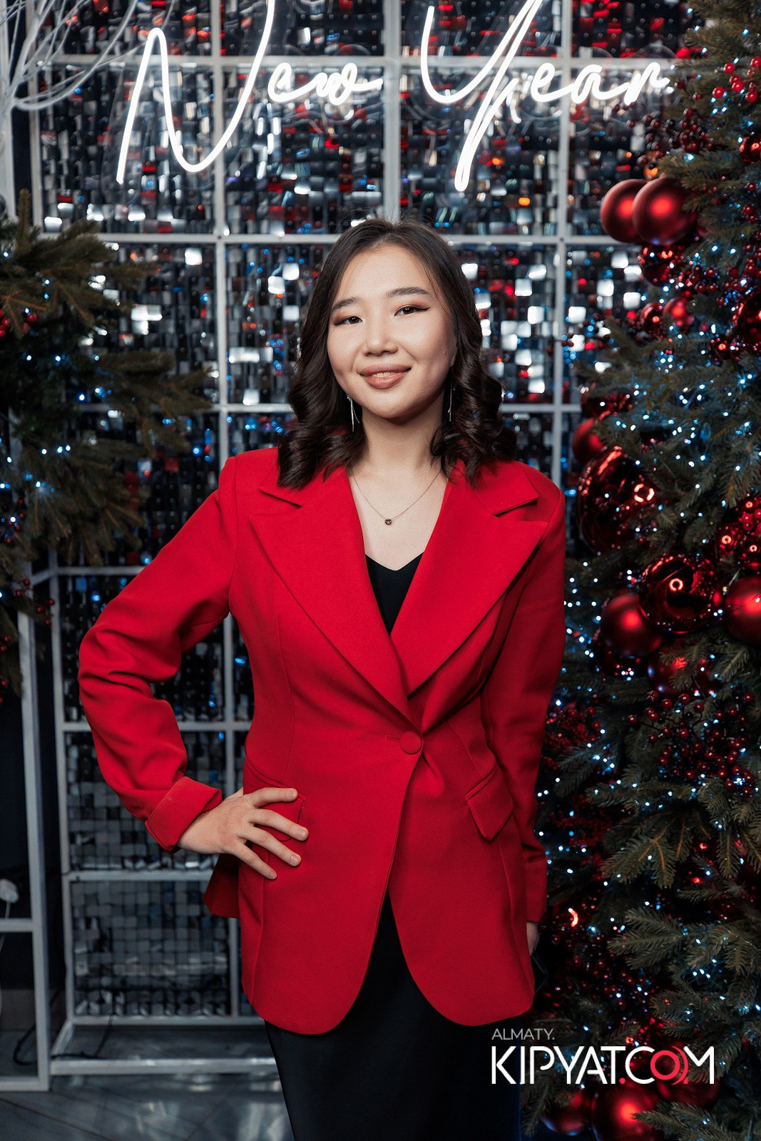 FRIENDS BAR & TERRACE. КИПЯТКОМ АЛМАТЫ!