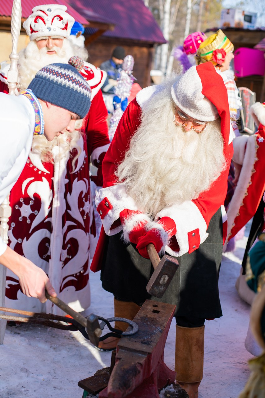 Ледяная сказка Байкала. Фотограф Наталья Кургина Слюдянка Иркутск