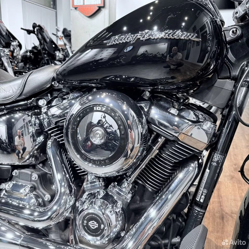 2018 Softail Deluхе 107 АВS Vivd Black. Hello Davidson, Москва. Только хорошие мотоциклы…