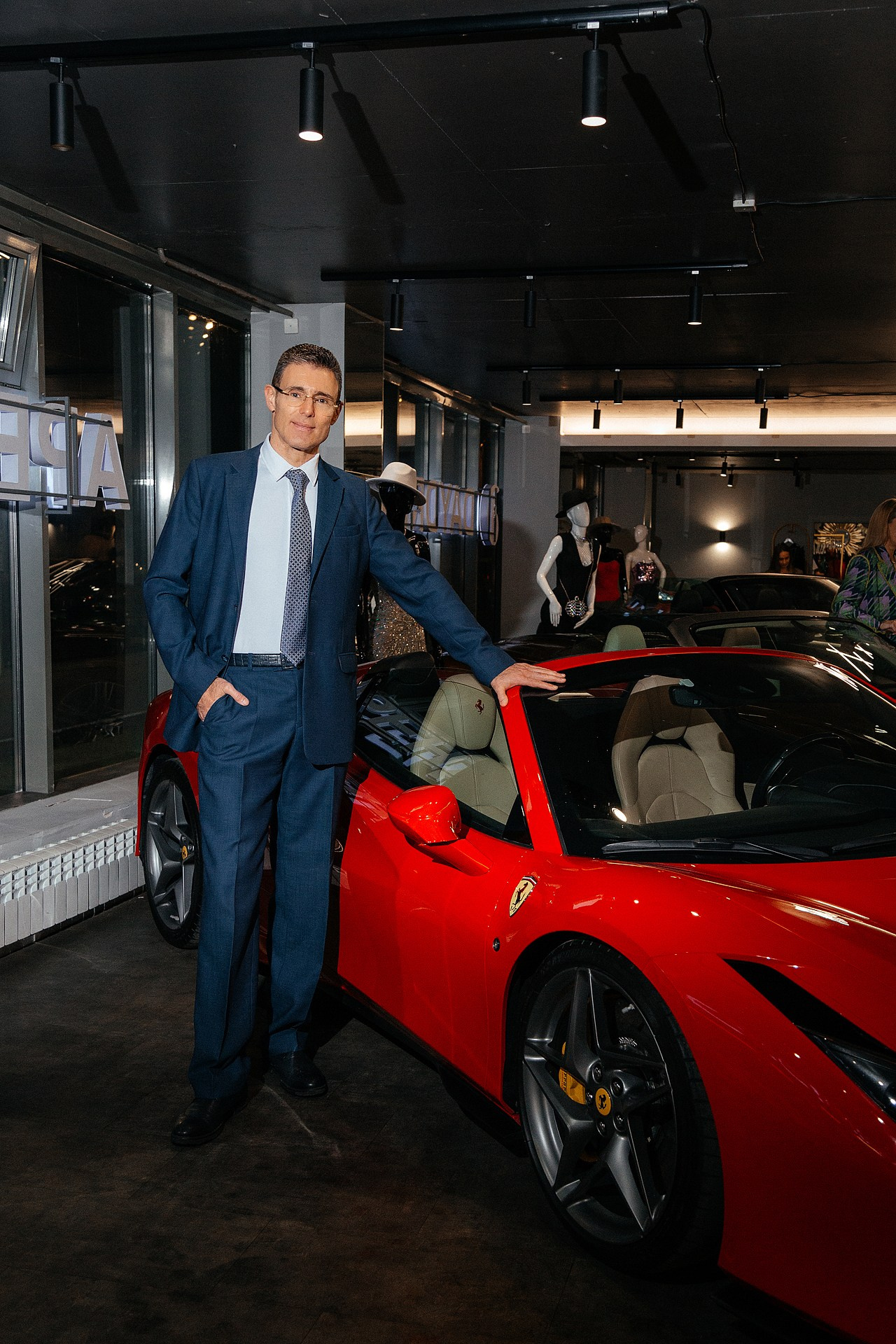 Репортаж в автосалоне. Светский фотограф Санкт-Петербург и ЛО