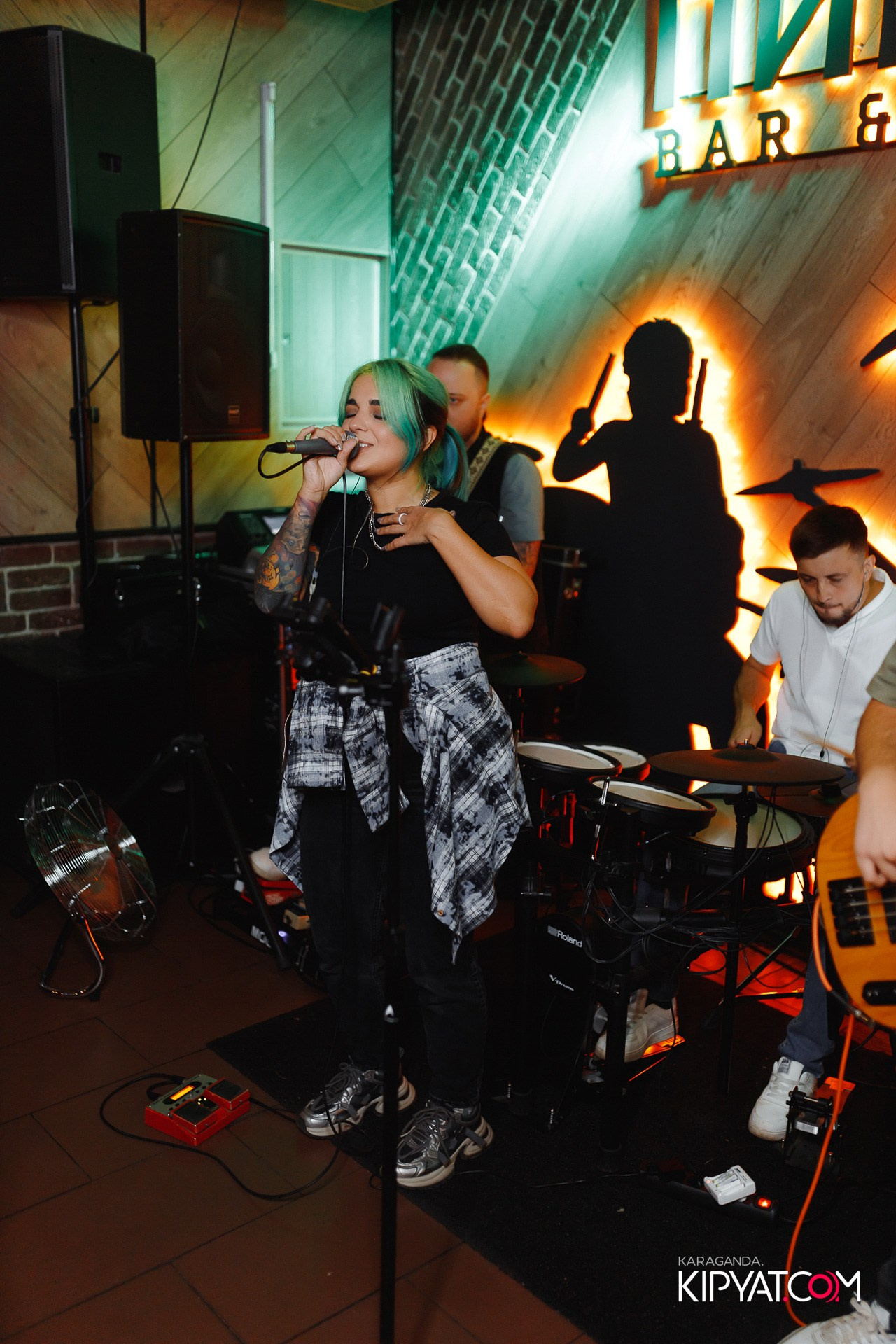 Пинта Bar & Grill. ТД «ЦУМ». Кипятком Караганда