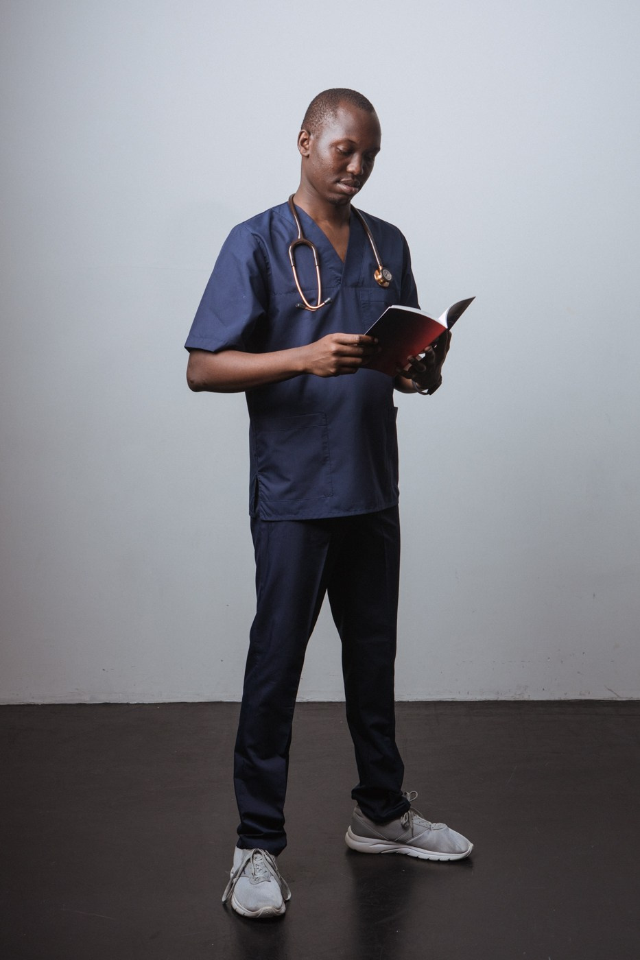 Съемка для выпускников медицинского университета. Фотографы в городе Волгограде — Людмила Агеева и Алексей Околелов