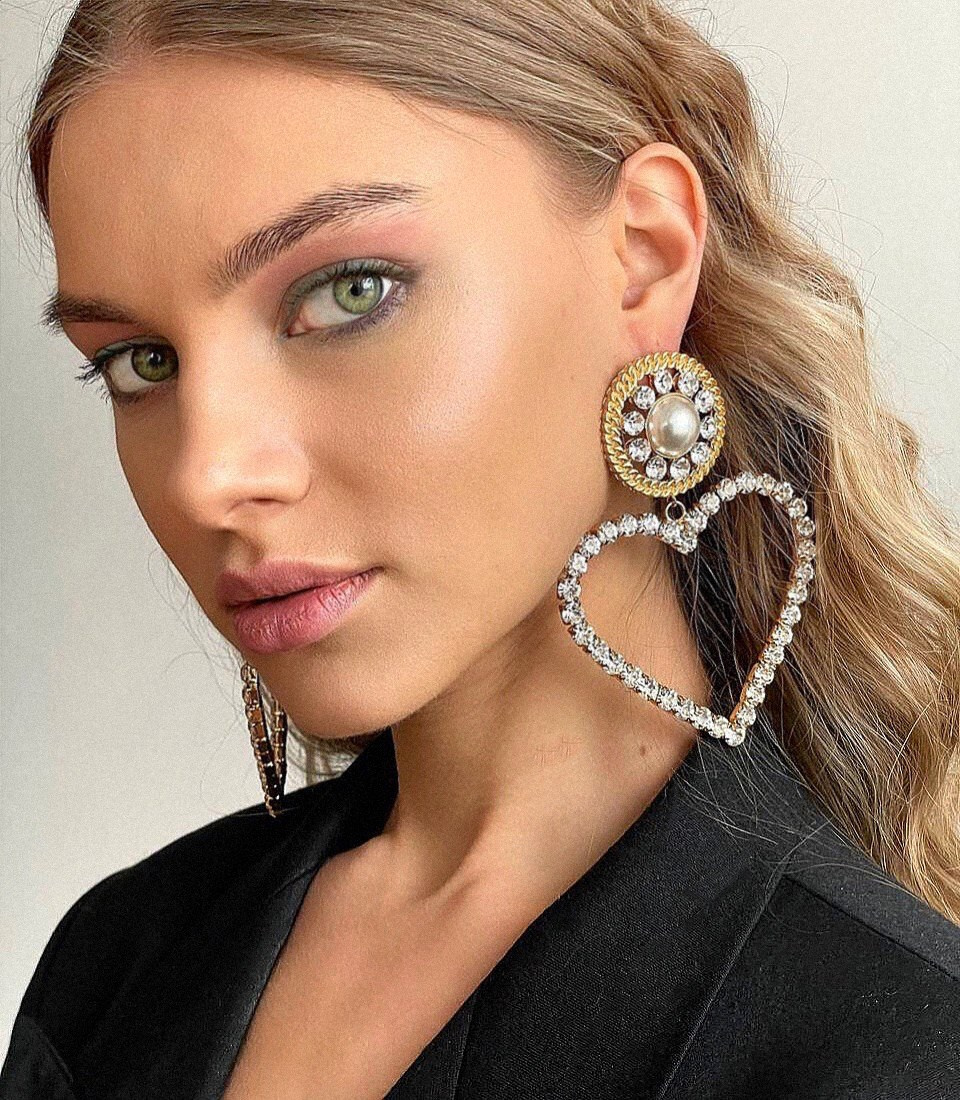 Свадебные и вечерние образы. Прически и макияж. Услуги свадебного стилиста в Москве