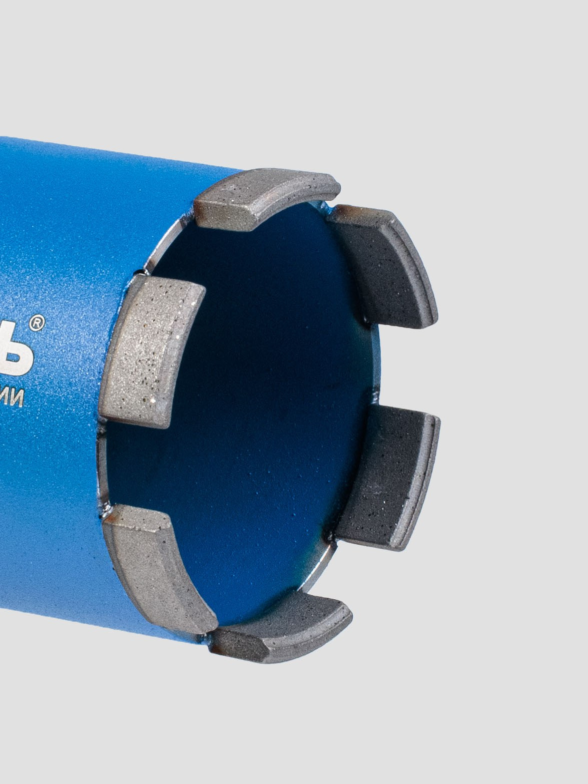 Предметные фотографии шаблонов и коронок для сверления стен