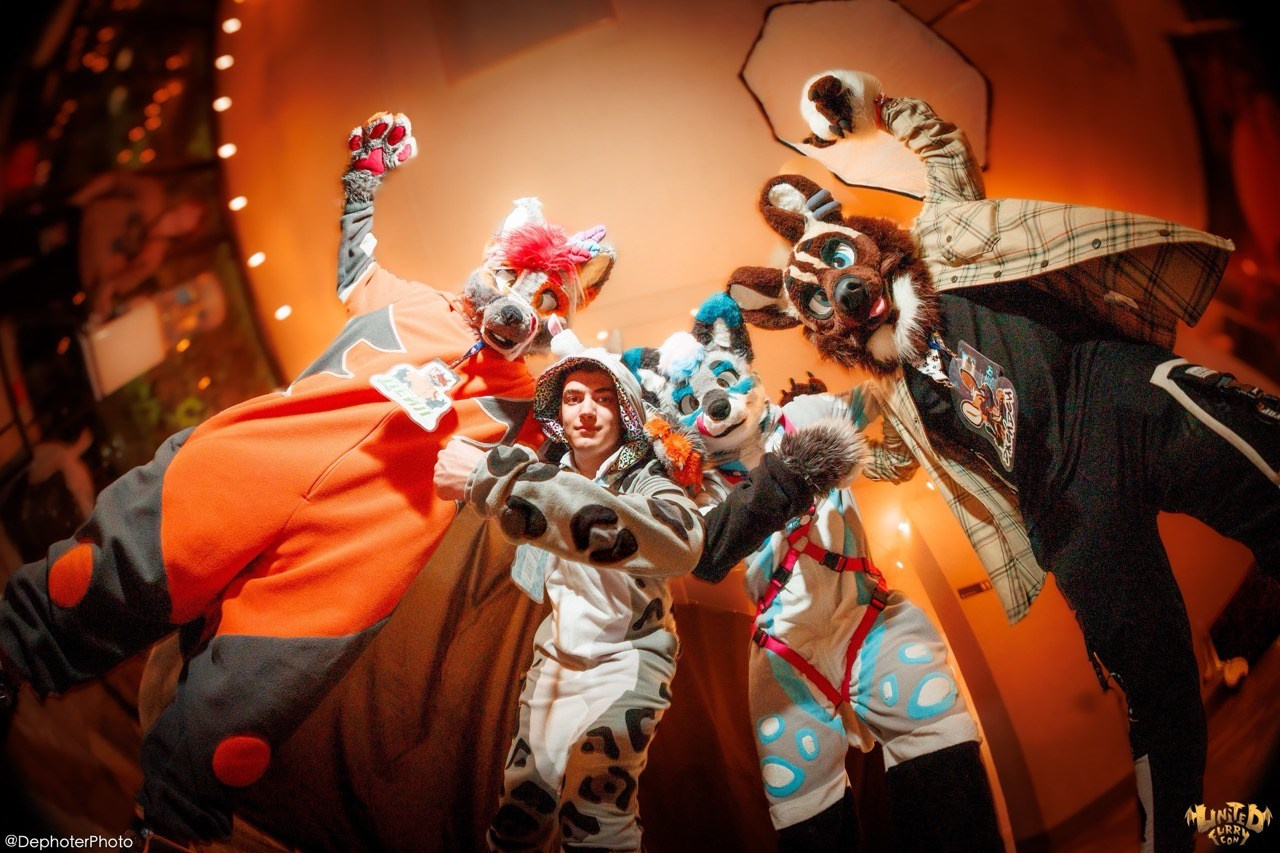United Furry Convention 2026. Различные мероприятия и просто фотографии людей