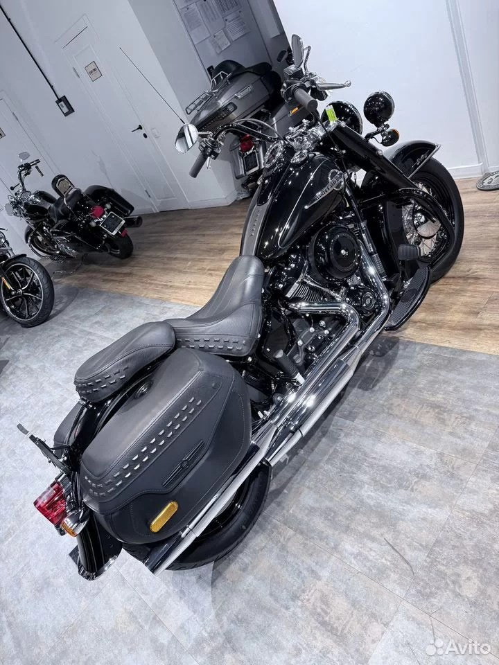 Купить Harley-Davidson 2019 HD Heritage NEW (Softail/Dyna) — подробнее на сайте. Hello Davidson, Москва. Только хорошие мотоциклы…