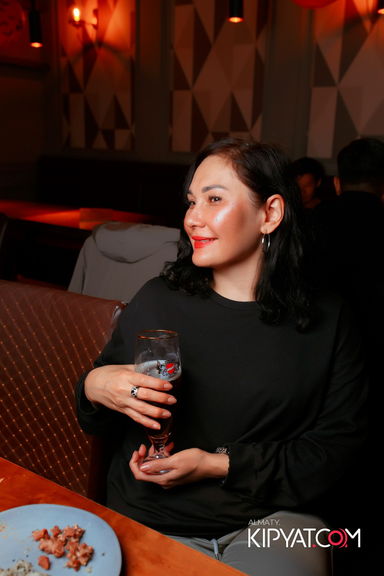 СУХОЙ ЗАКОН. КИПЯТКОМ АЛМАТЫ!