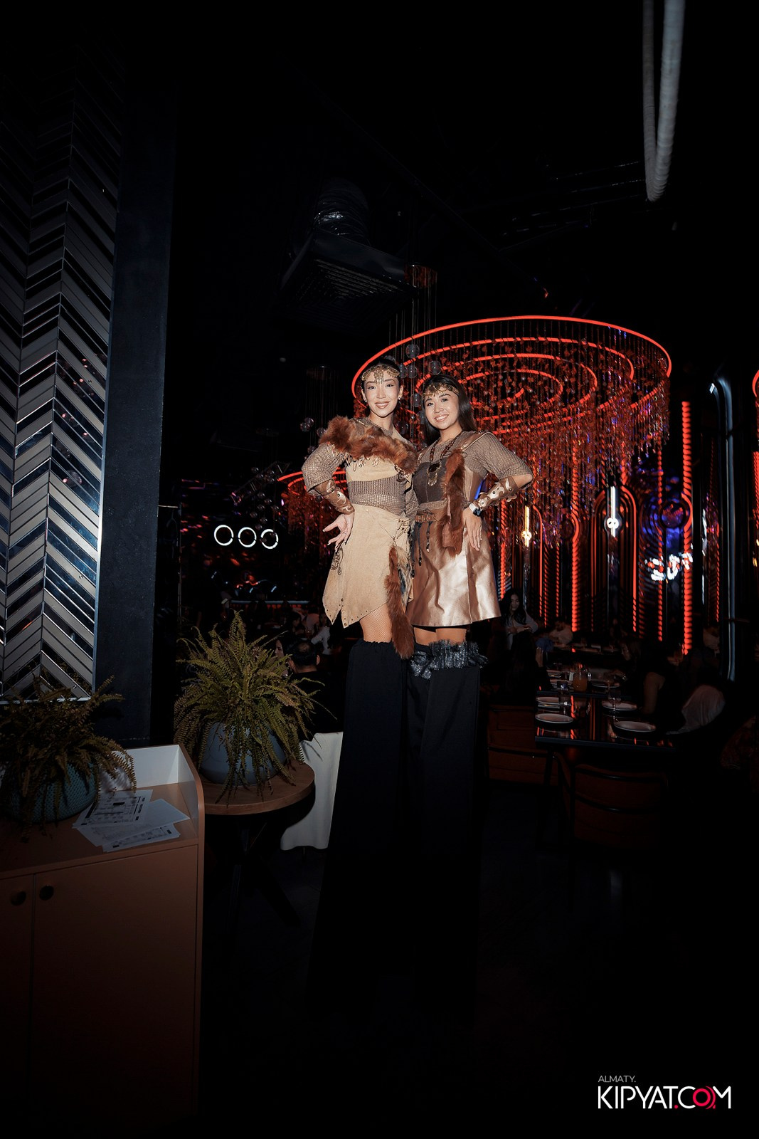 FRIENDS BAR & TERRACE. КИПЯТКОМ АЛМАТЫ!