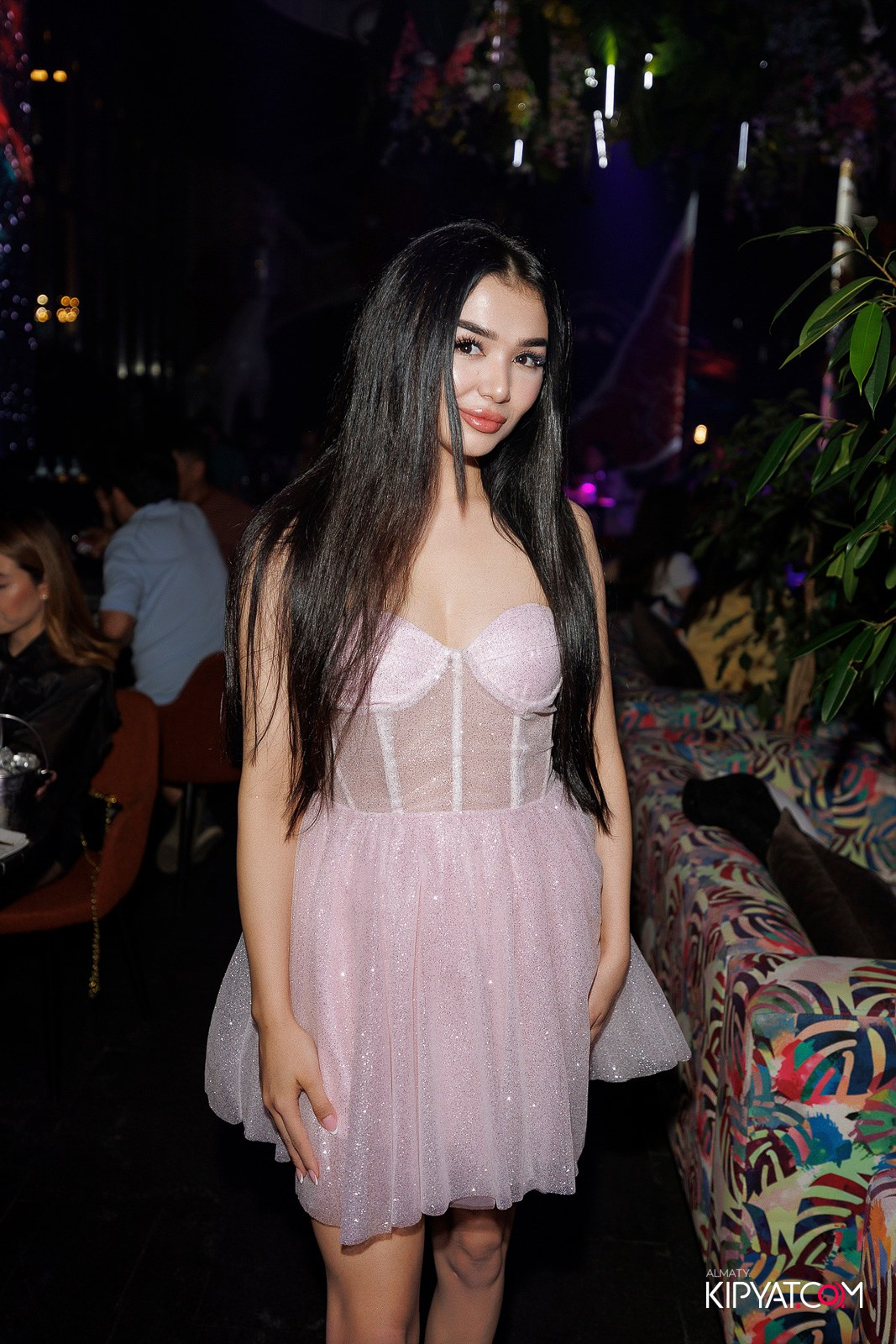 FRIENDS BAR & TERRACE. КИПЯТКОМ АЛМАТЫ! Фотосъемка мероприятий в Алматы