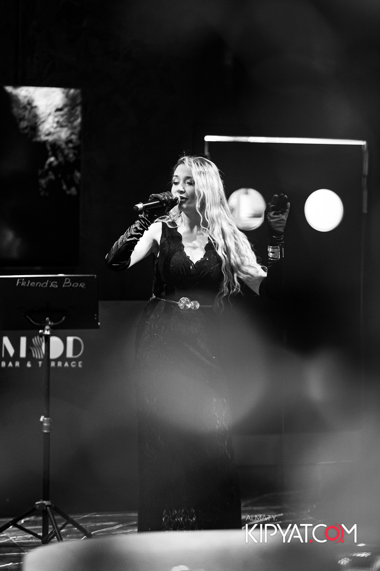 MOOD KARAOKE & TERRACE. КИПЯТКОМ АЛМАТЫ!