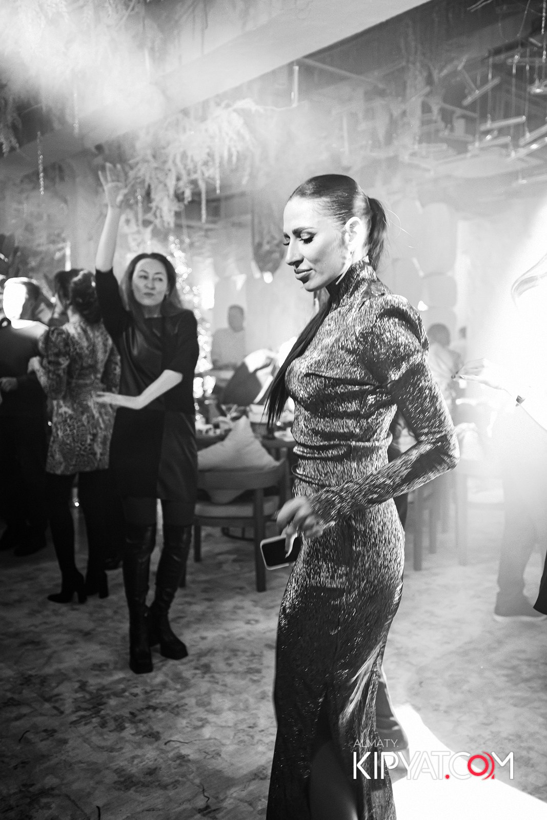 EDEN BAR & RESTAURANT. КИПЯТКОМ АЛМАТЫ!