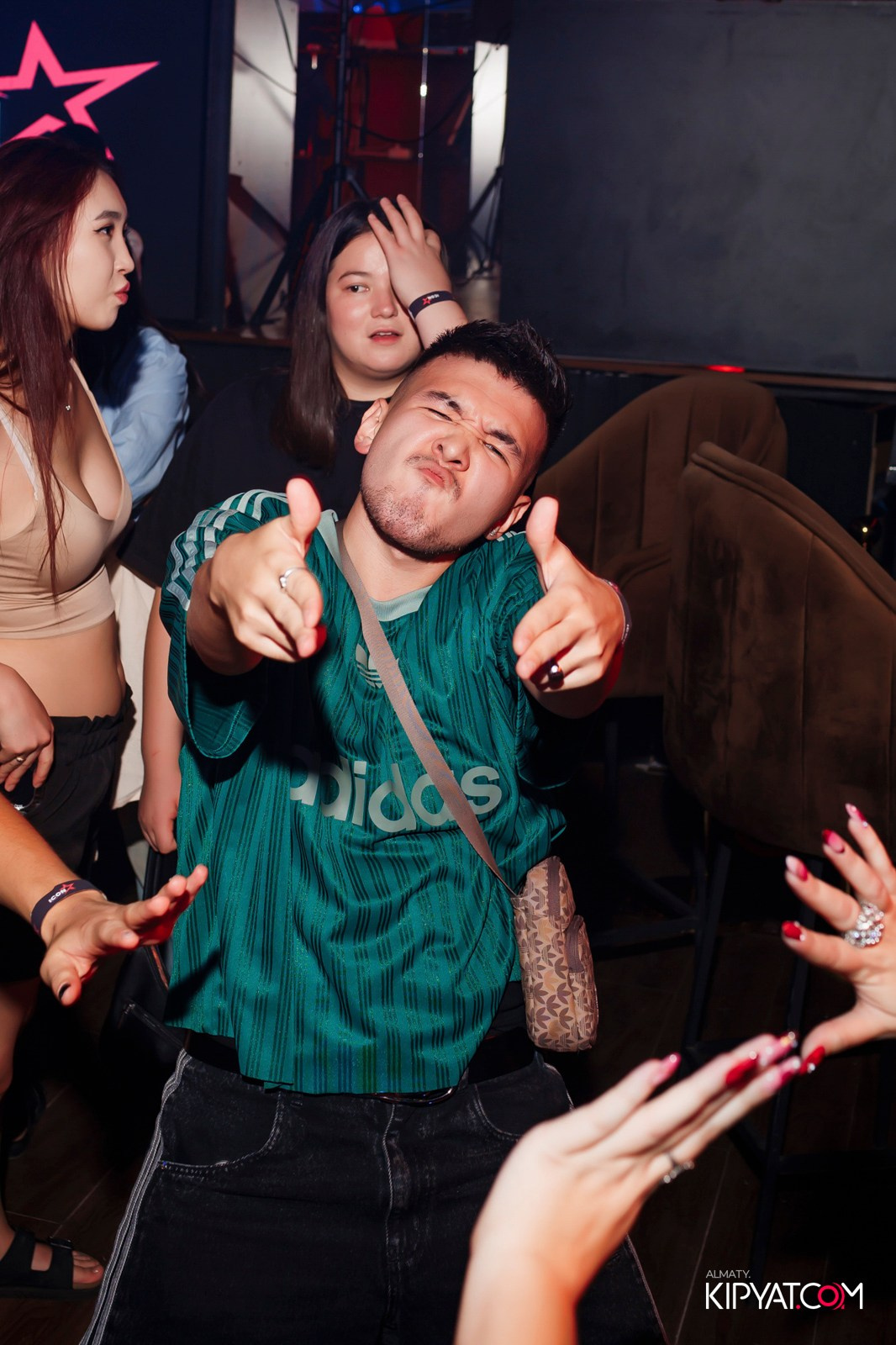 НОЧНОЙ КЛУБ ICON. КИПЯТКОМ АЛМАТЫ!