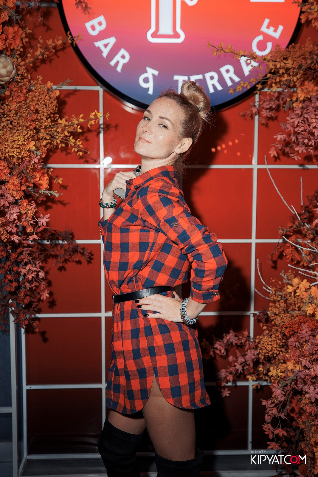 FRIENDS BAR & TERRACE. КИПЯТКОМ АЛМАТЫ!