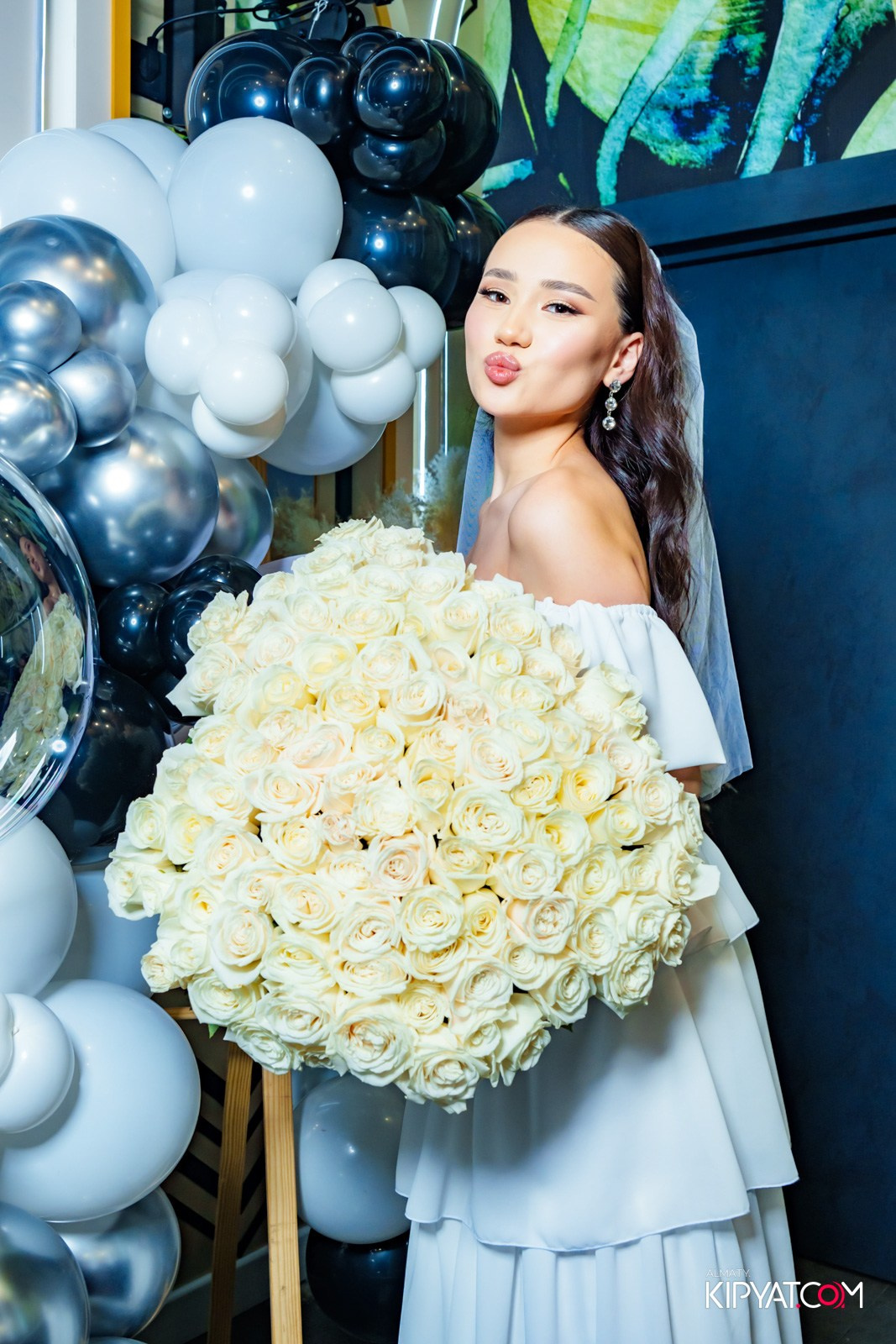 MOOD KARAOKE & TERRACE. КИПЯТКОМ АЛМАТЫ!