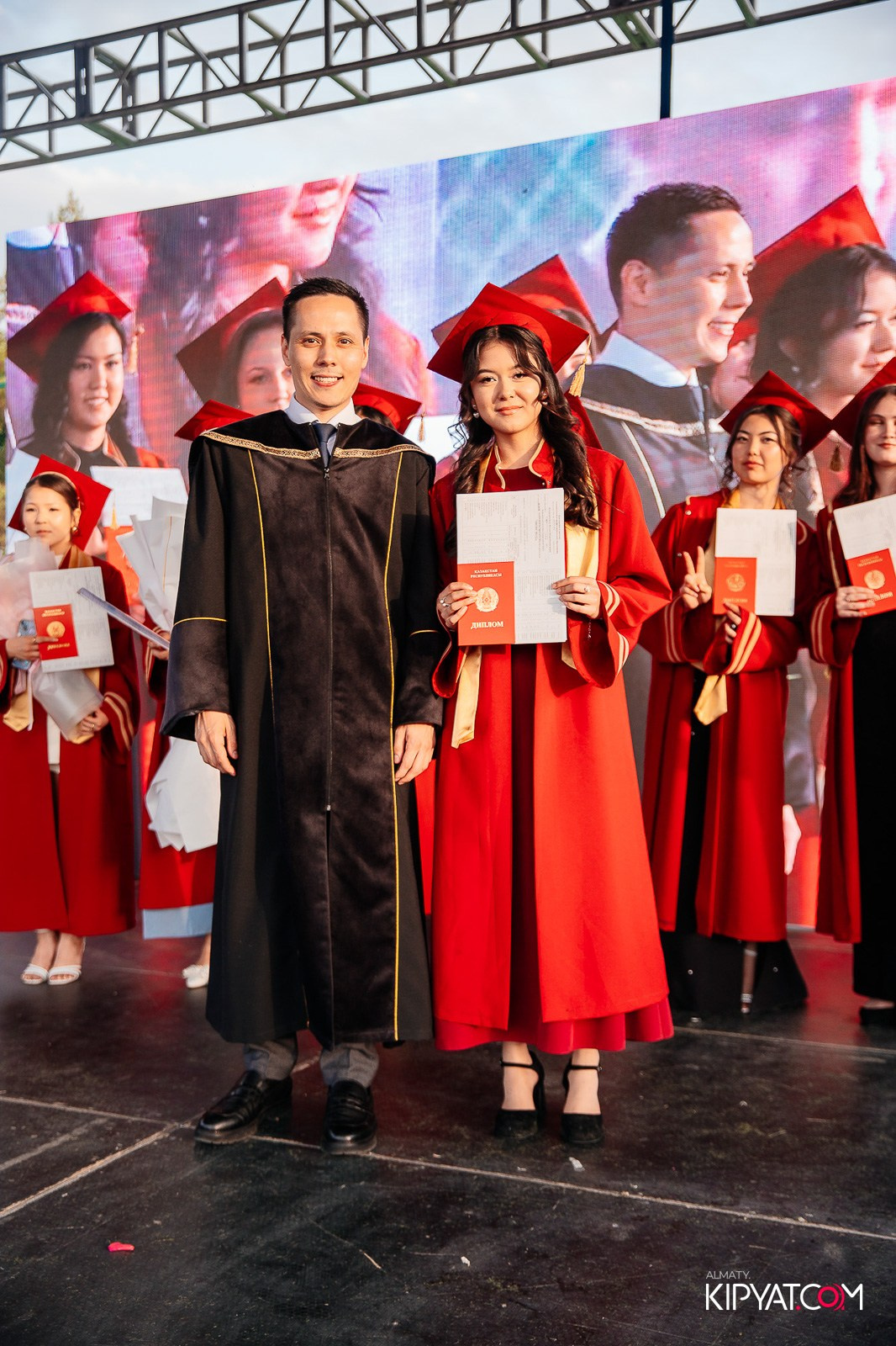 ВРУЧЕНИЕ ДИПЛОМОВ — НАРХОЗ КОЛЛЕДЖ. Part 4. КИПЯТКОМ АЛМАТЫ!