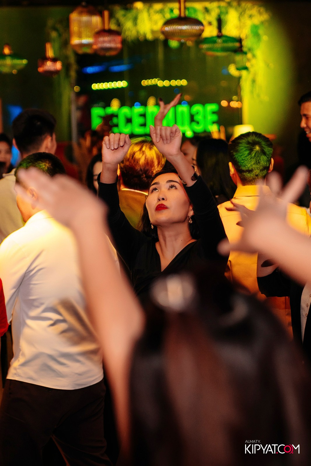 РЕСТОРАН ВЕСЕЛИДЗЕ НА АБАЯ. КИПЯТКОМ АЛМАТЫ!