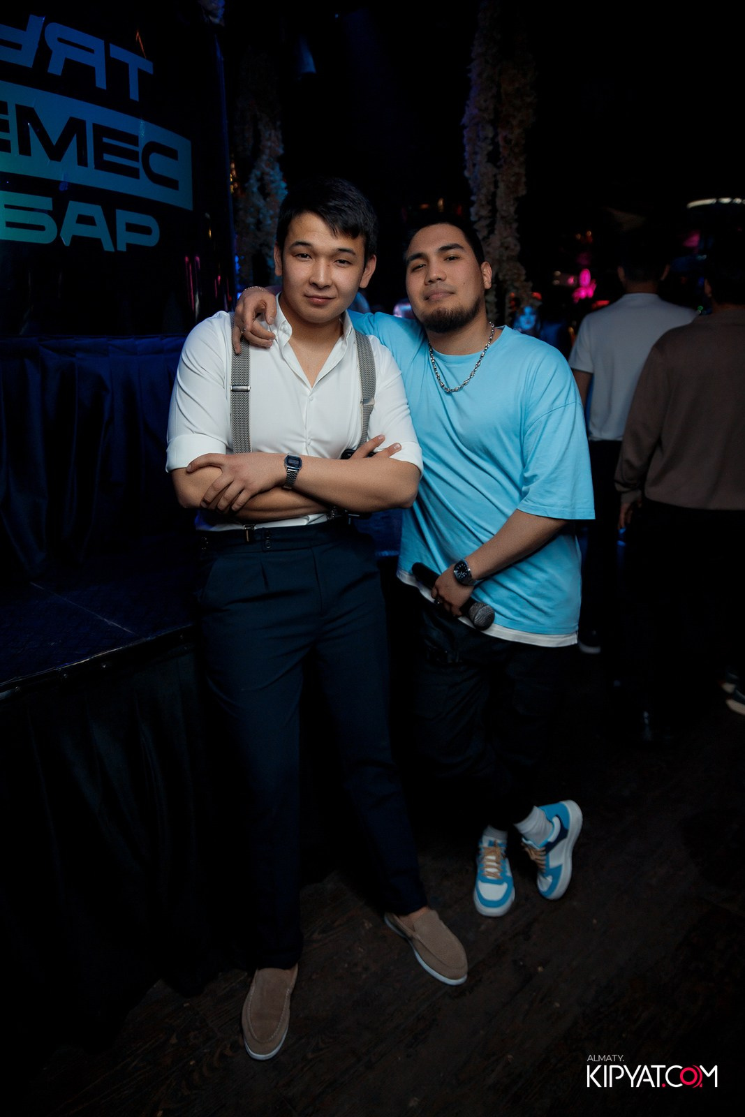 UYAT EMES BAR. КИПЯТКОМ АЛМАТЫ!