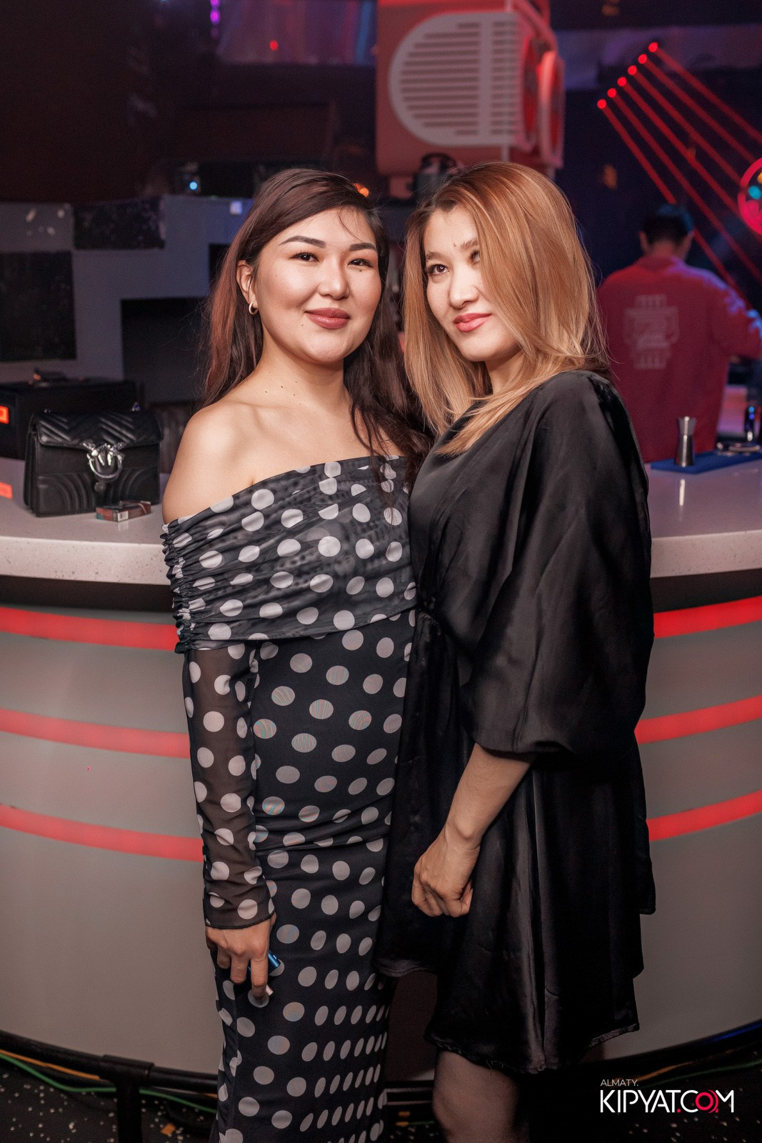 SANTA RAVE В НОЧНОМ КЛУБЕ SANTA BARBARA. КИПЯТКОМ АЛМАТЫ!