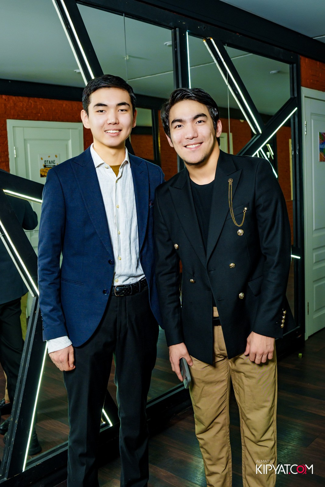 УХО И МЕДВЕДЬ НА САИНА. КИПЯТКОМ АЛМАТЫ!