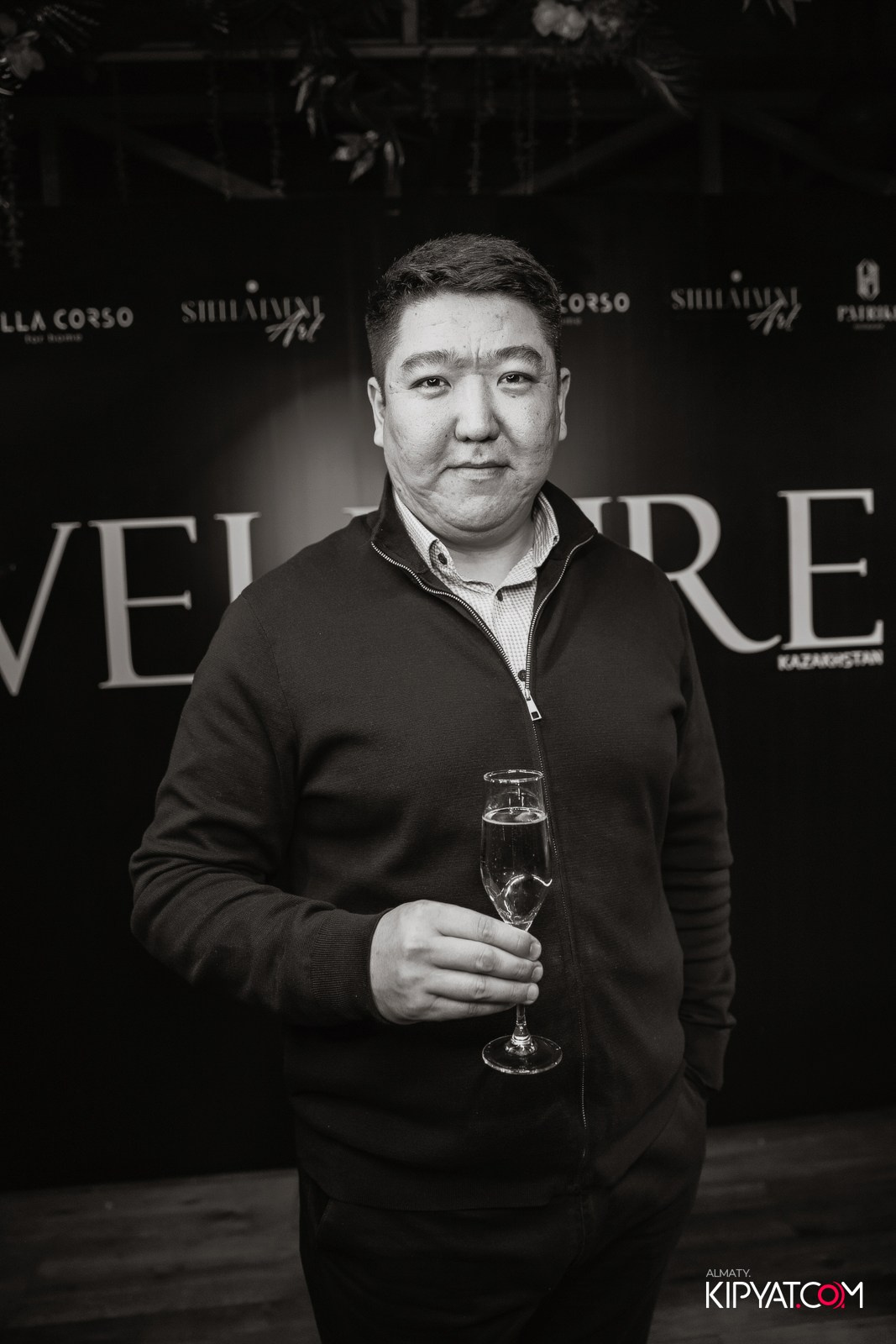 ПРЕЗЕНТАЦИЯ ЖУРНАЛА «VELLURE». КИПЯТКОМ АЛМАТЫ!