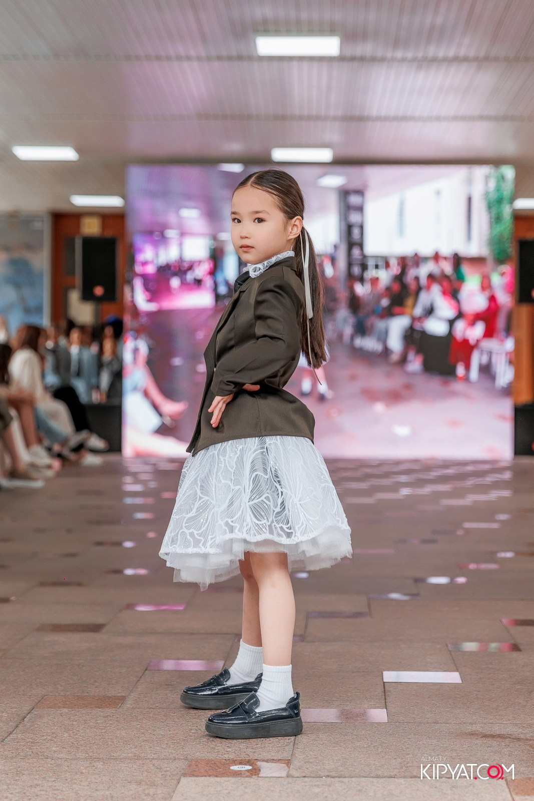 JUNIOR FASHION SHOW. КИПЯТКОМ АЛМАТЫ!