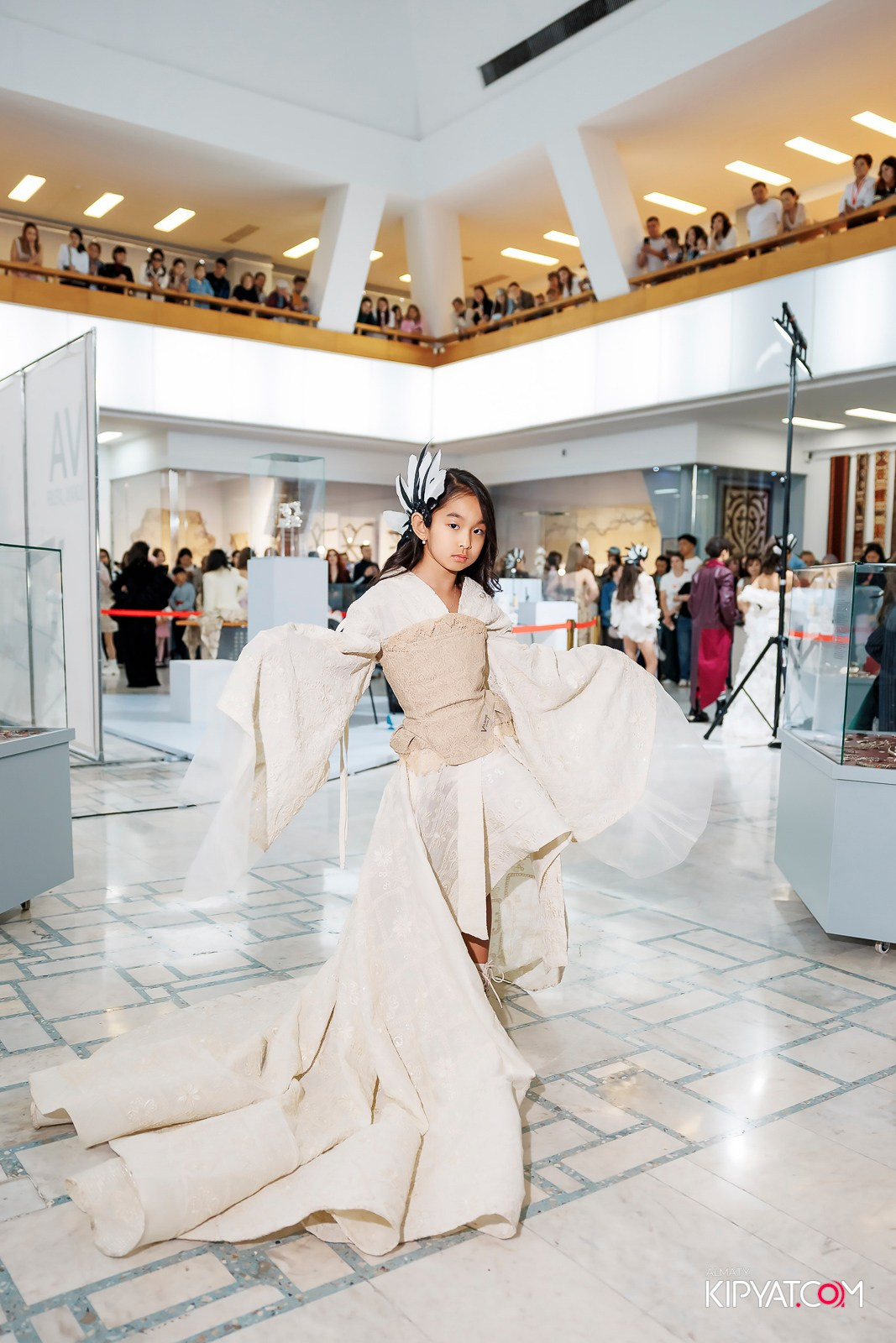 JUNIOR MODELS SHOW. ПЕРФОМАНС НОЧЬ В МУЗЕЕ. КИПЯТКОМ АЛМАТЫ! Фотосъемка мероприятий в Алматы