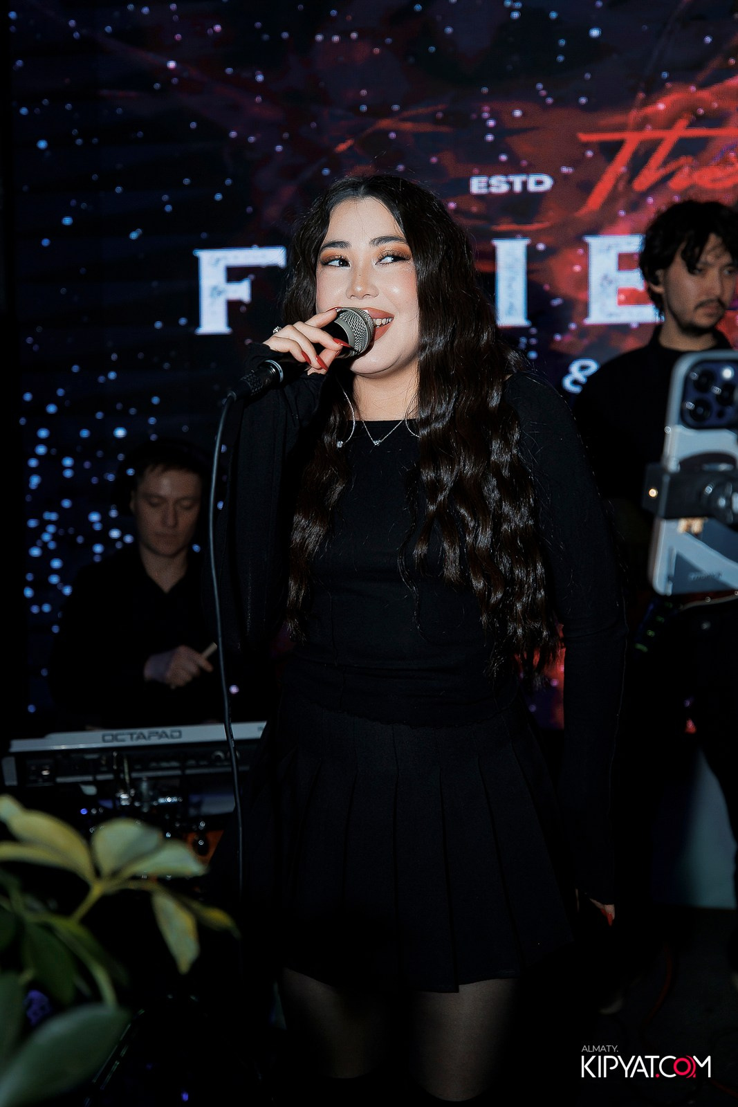 FRIENDS BAR & TERRACE. КИПЯТКОМ АЛМАТЫ! Фотосъемка мероприятий в Алматы