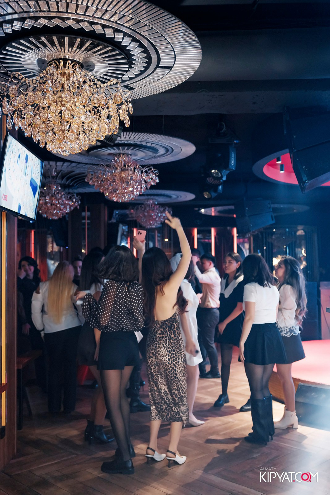 ЗАЯ, НА БИС. КИПЯТКОМ АЛМАТЫ! Фотосъемка мероприятий в Алматы