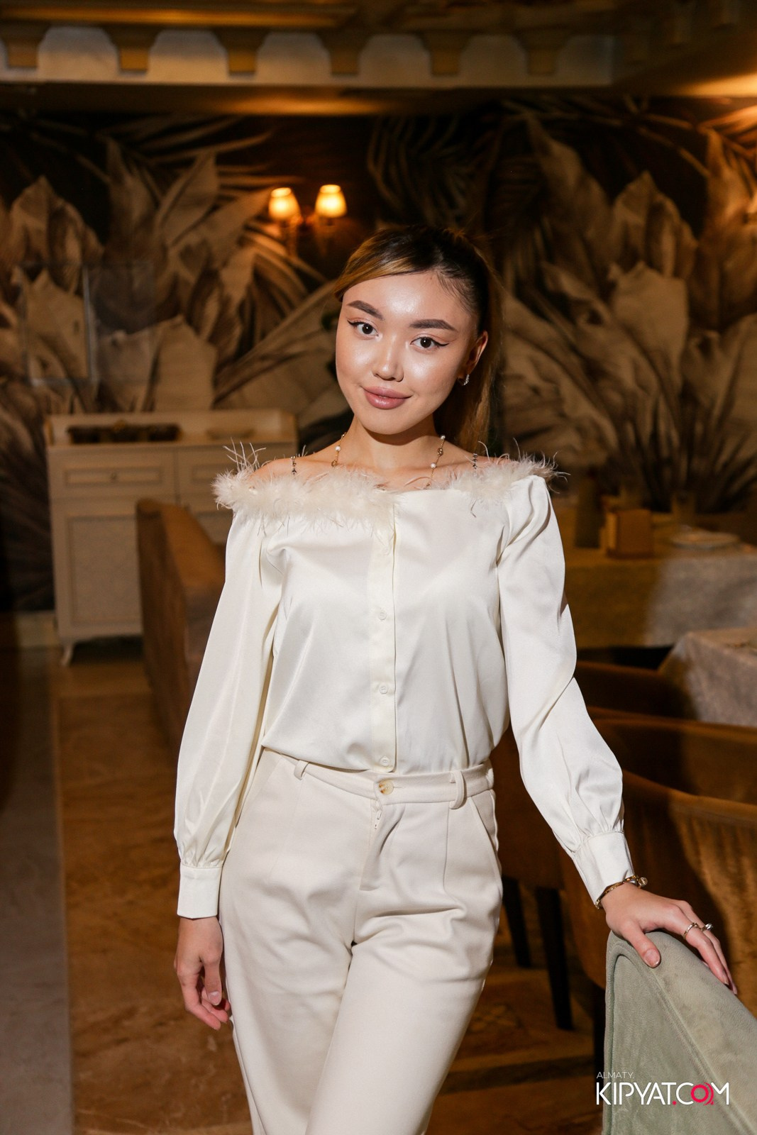 РЕСТОРАН ALAZANI НА КАБАНБАЙ БАТЫРА. КИПЯТКОМ АЛМАТЫ!