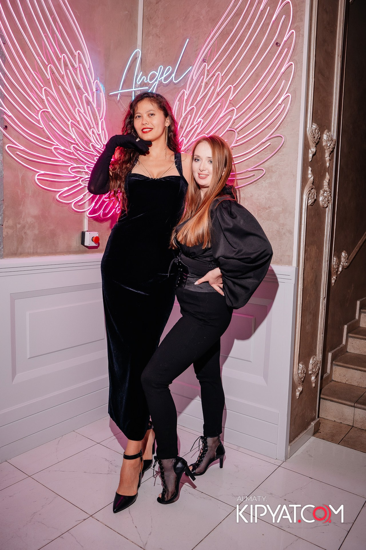 Ухо и Медведь на Курмангазы. КИПЯТКОМ АЛМАТЫ!