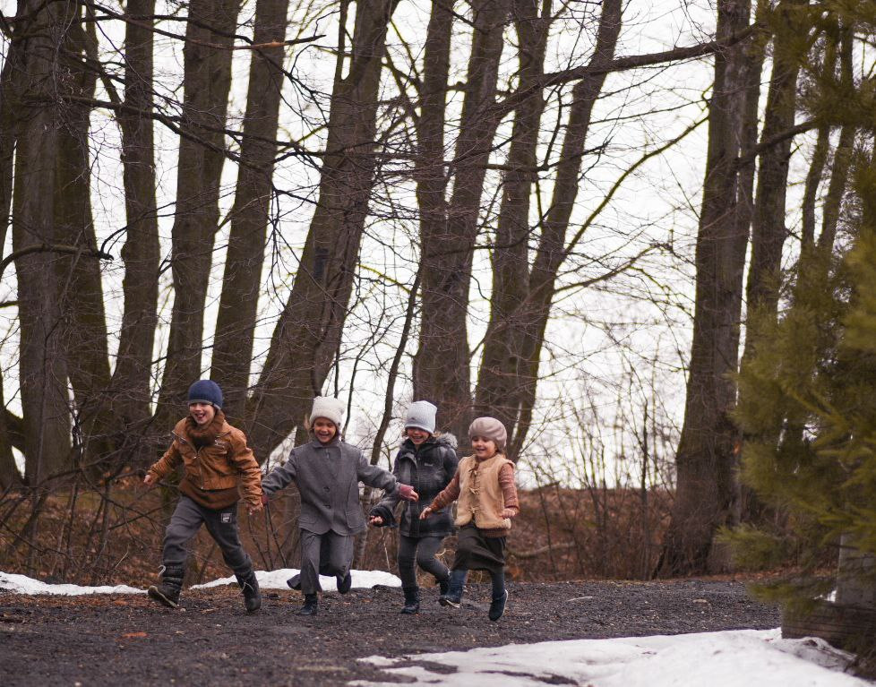 Тематическая фотосессия большой семьи. Детский и семейный фотограф г. Бронницы Ольга Антонова