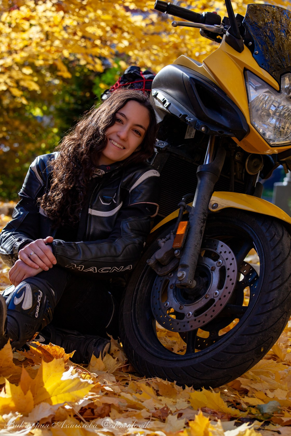 Алина Вартанова (Yamaha Diversion F 600). Виктория Ахмылова. Фотограф в Москве