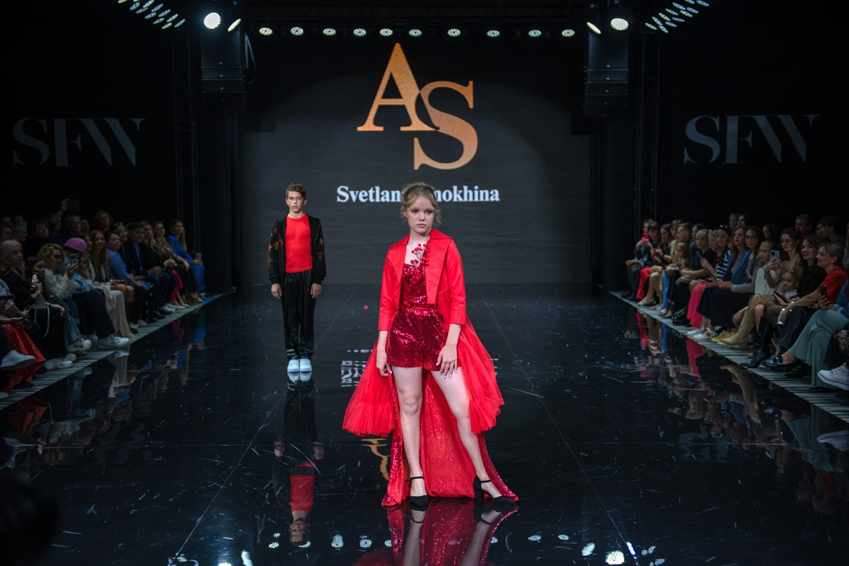 SochiFashionWeek2024 дизайнер Анохина Светлана. Семейный и коммерческий фотограф в Сочи Александр Бодунов
