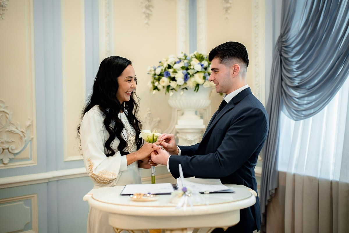 Фотосъёмка в ЗАГСе. Свадебный фотограф в Санкт-Петербурге Антон Владимиров