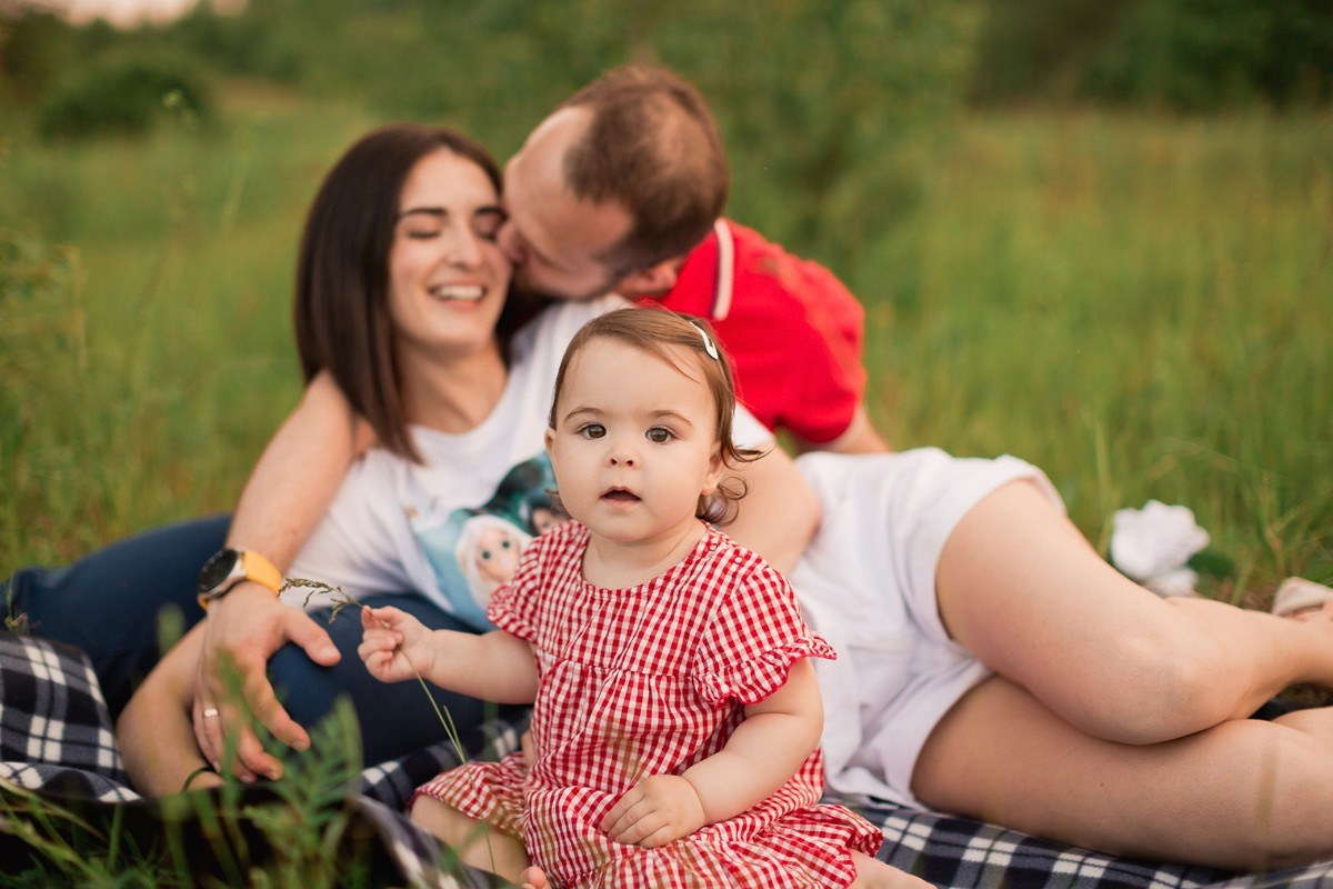 АНЯ+САША=ВАСИЛИСА. Семейный фотограф новорождённых в Серпухове Юлия Новикова +79637785957