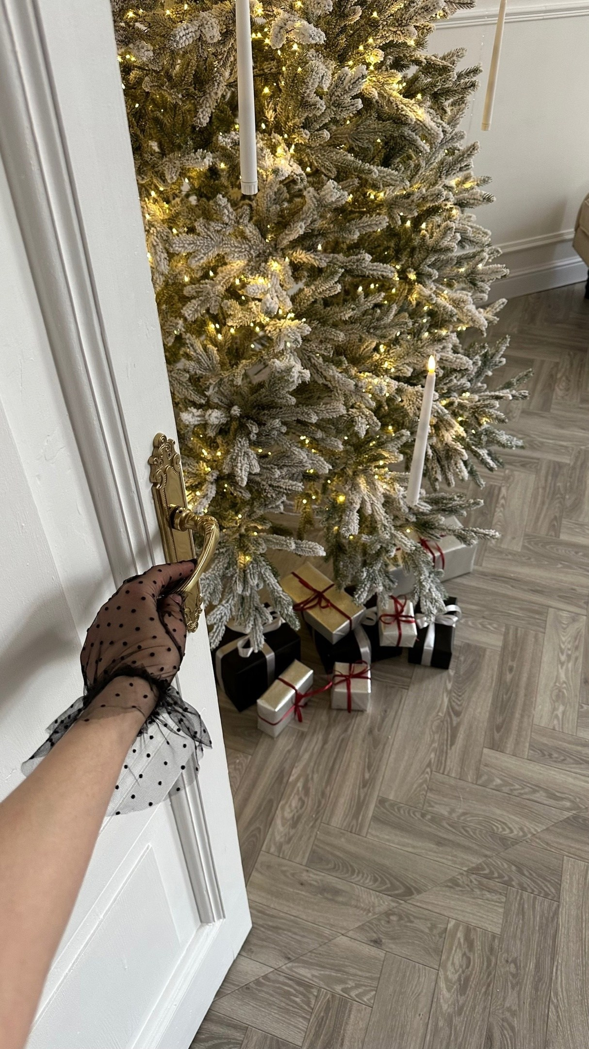 Новогодние фотостудии Екатеринбурга 2025. Фотограф в Екатеринбурге Артём Зайнетдинов