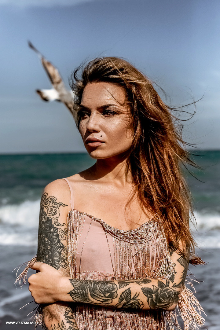 Lovestory на побережье моря в Крыму - ветер любви в волосах