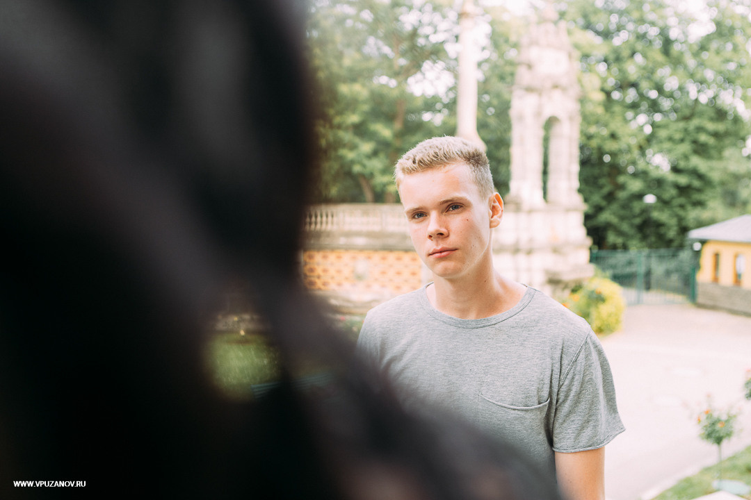 Лавстори фотосъемка в Крыму около дворца и лавандового поля