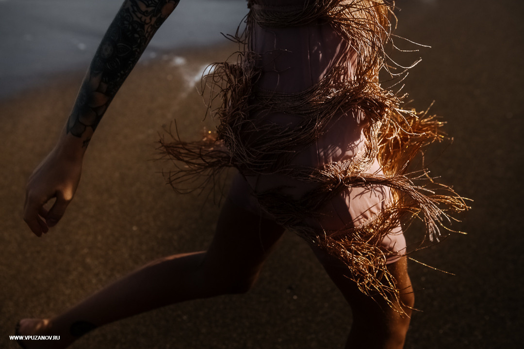 Lovestory на побережье моря в Крыму - ветер любви в волосах