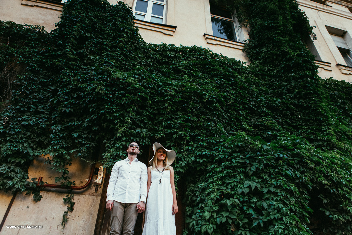 Фотосъемка Лавстори в центре Санкт-Петербурга и на балконе фотостудии