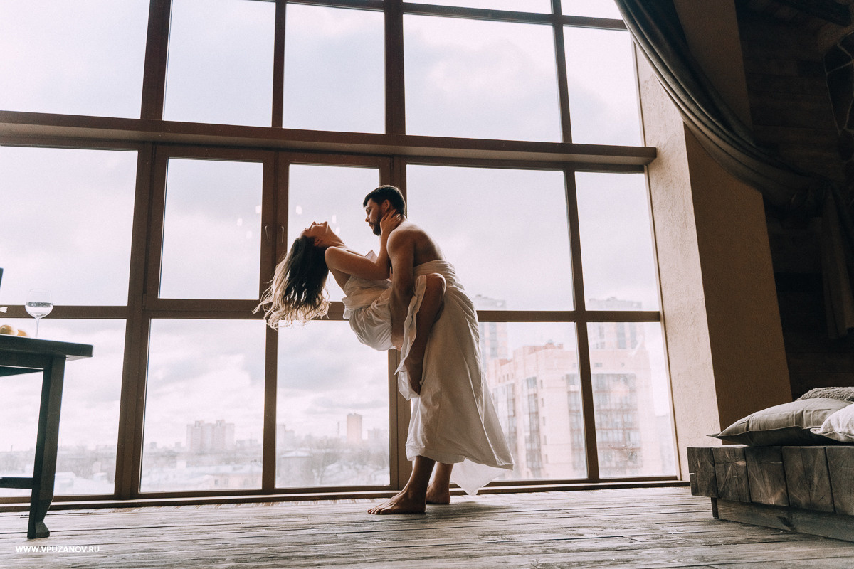 Лавстори в камерной фотостудии, только Вы и ваша любовь