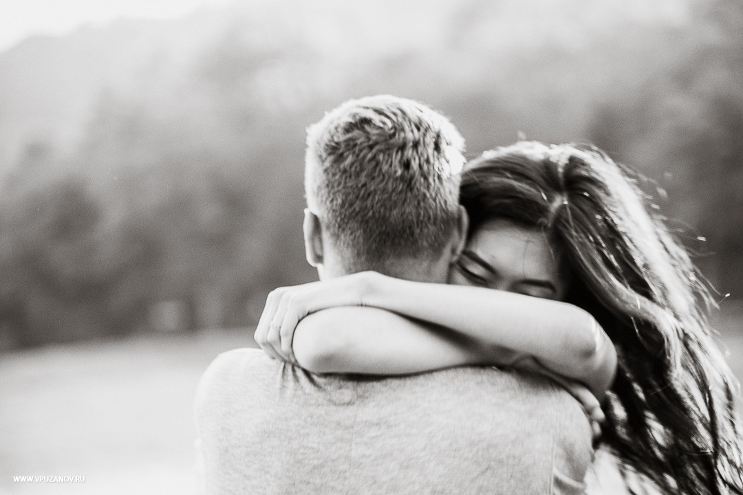 Лавстори фотосъемка в Крыму около дворца и лавандового поля