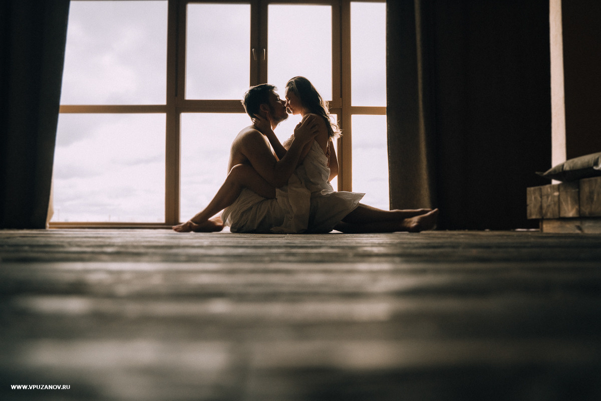 Лавстори в камерной фотостудии, только Вы и ваша любовь