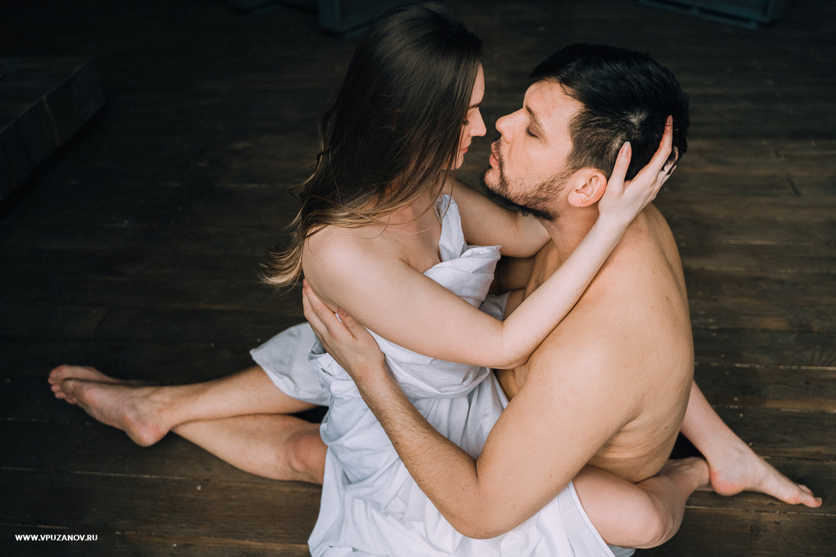 Лавстори в камерной фотостудии, только Вы и ваша любовь