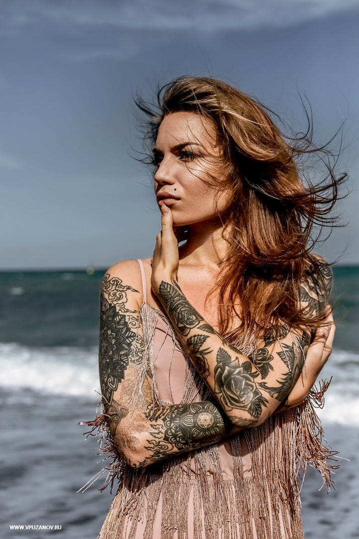 Lovestory на побережье моря в Крыму - ветер любви в волосах