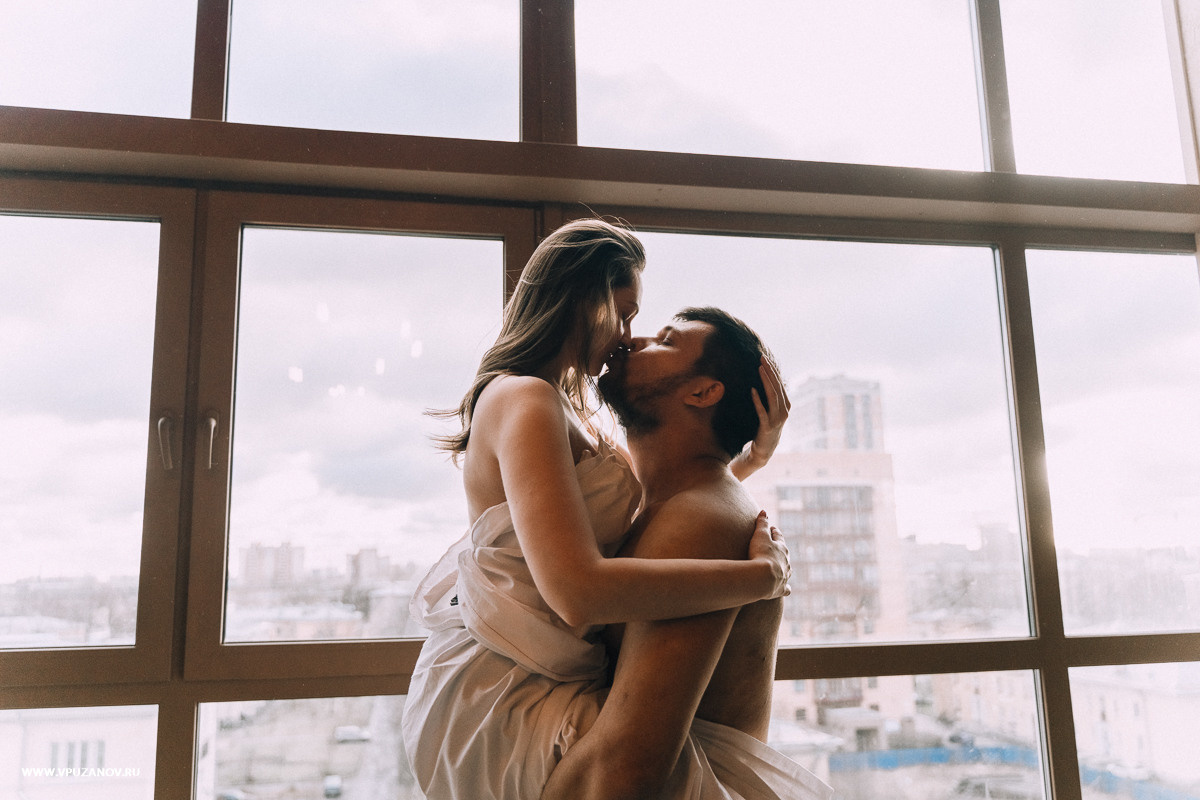 Лавстори в камерной фотостудии, только Вы и ваша любовь