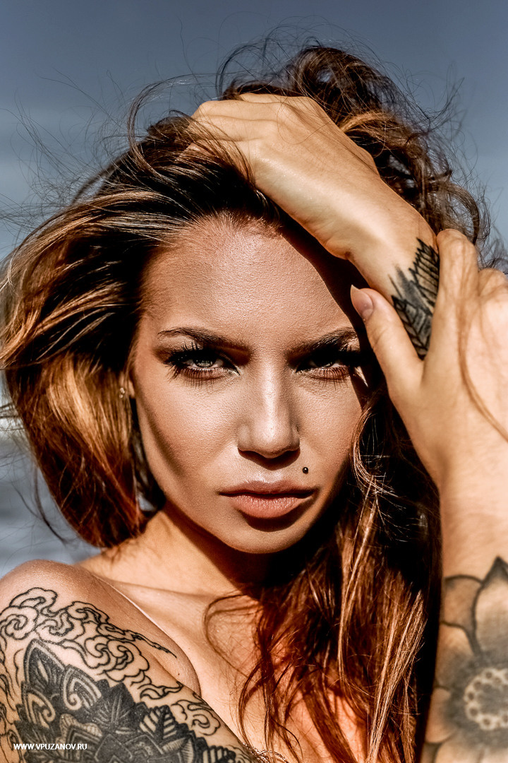 Lovestory на побережье моря в Крыму - ветер любви в волосах