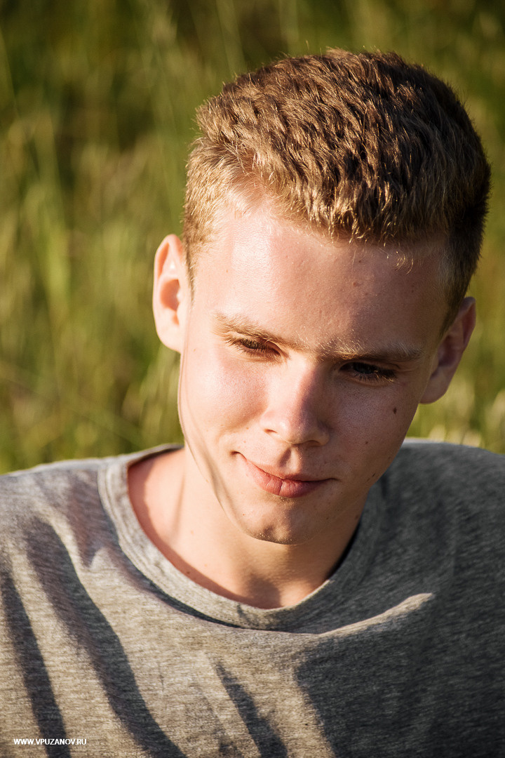 Лавстори фотосъемка в Крыму около дворца и лавандового поля