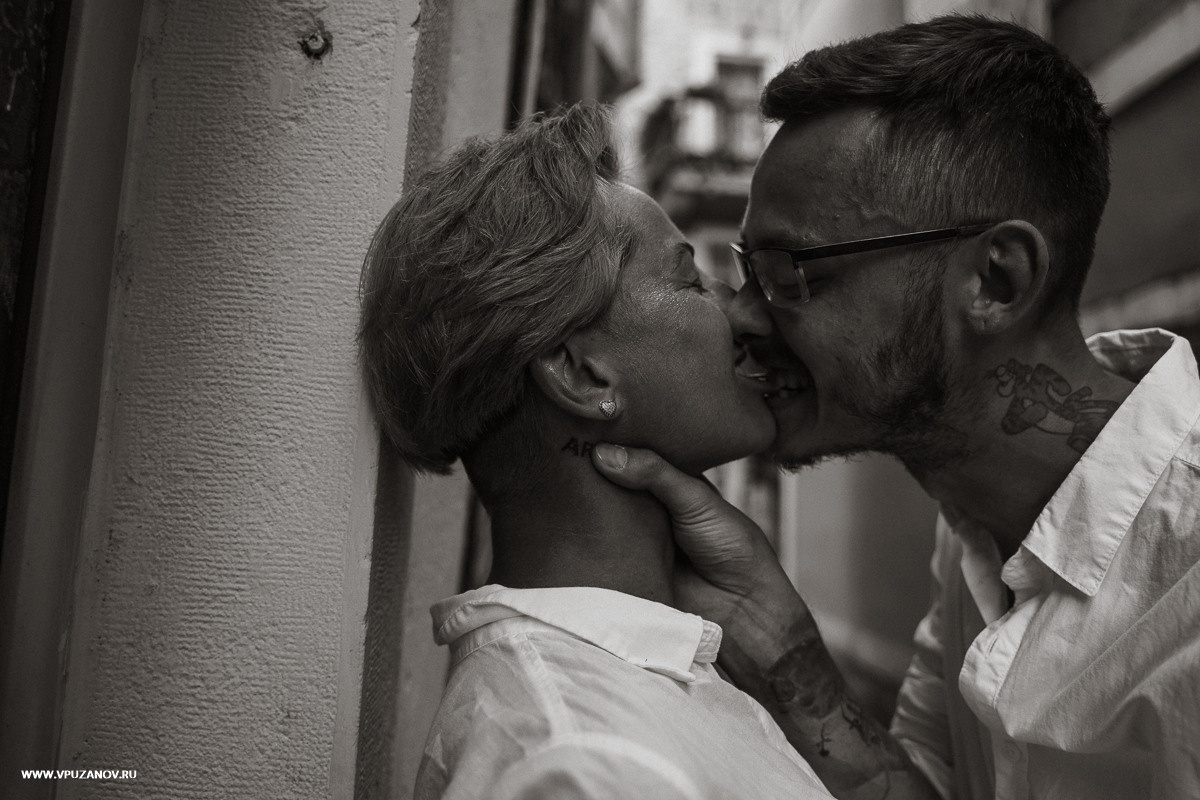 Любовная история в Черногории в старом городе