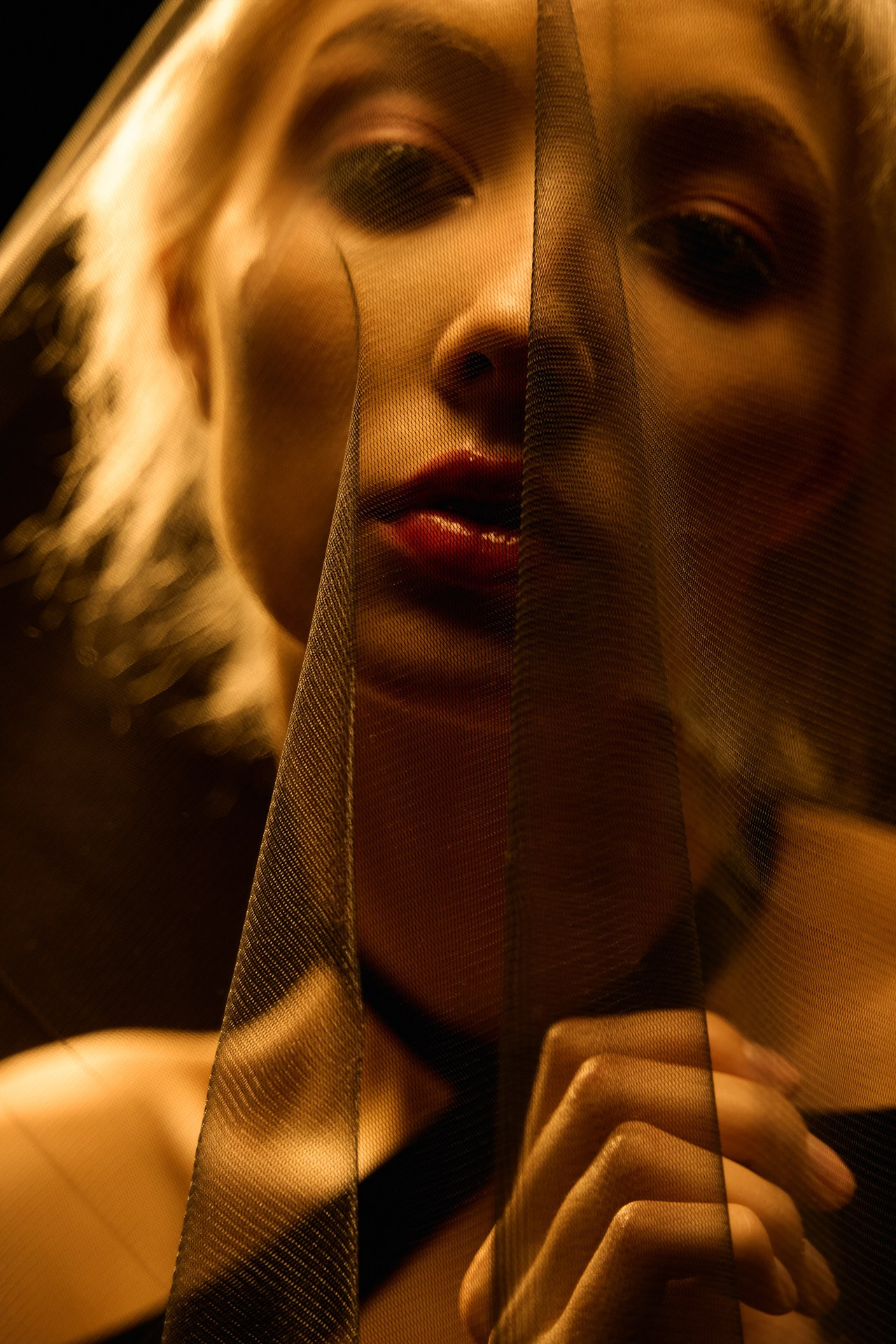 Dark. Фотограф Ольвия Капранова в Москве и московской области